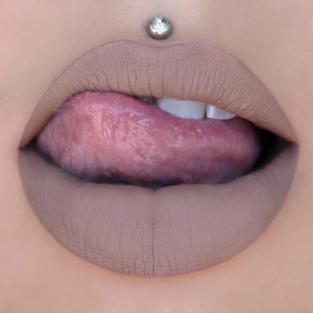 Jeffree Star velour liquid lipstick Posh Spice